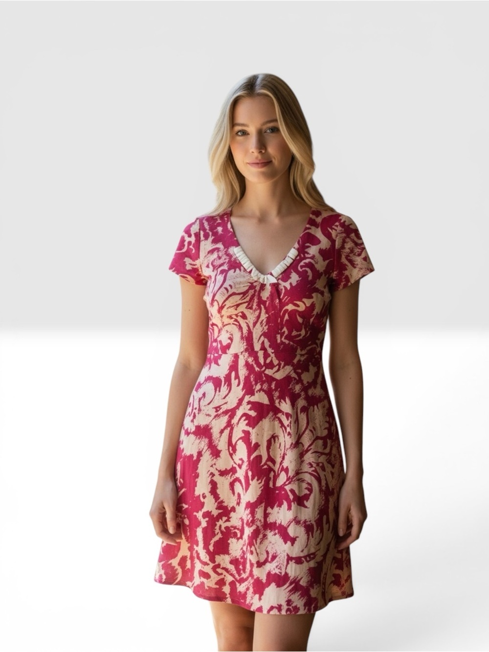 Silk Floral Red and Cream Women's Dress Resort collection from Velvet size small